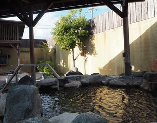 『極楽湯 津店』【年間ランキング2025】入館料10％OFF